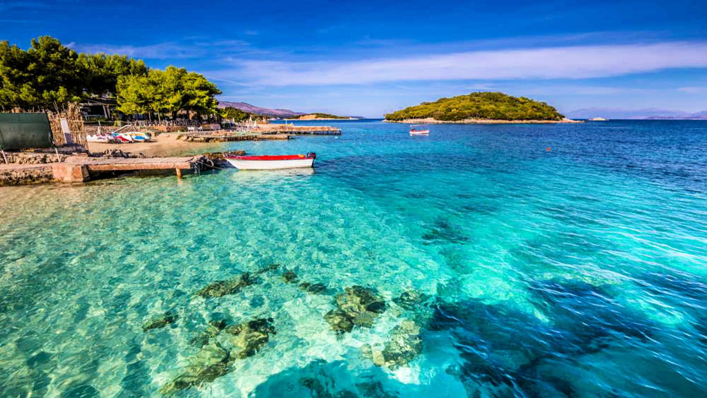 Imagine plaja Ksamil Albania